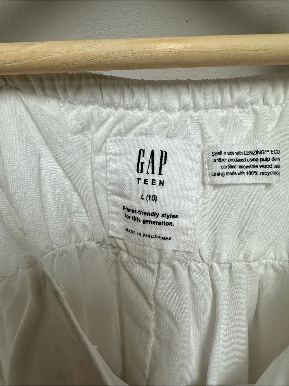 GAP White Swiss Dot Ruffle Cami